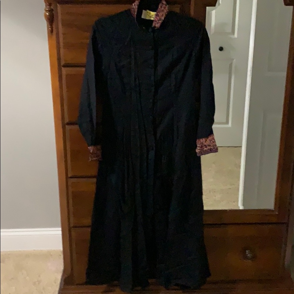 Black long sleeve dress